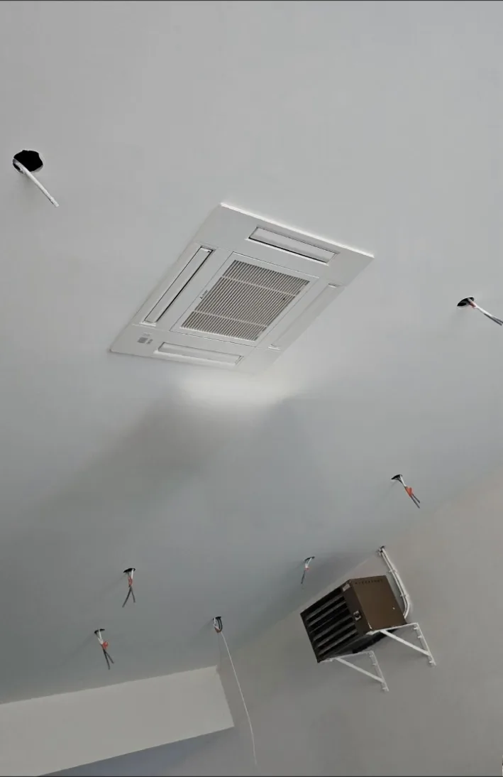 Cassette de climatisation intégrée dans un plafond