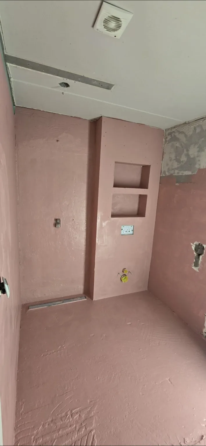 Étanchéité complète d’une douche avant carrelage